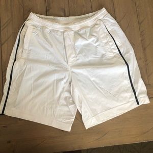 Lululemon Men pacebreaker shorts